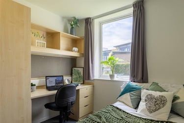 1 bed flat, De Walden Way, City Centre, Bradford, BD71BD - Image 5